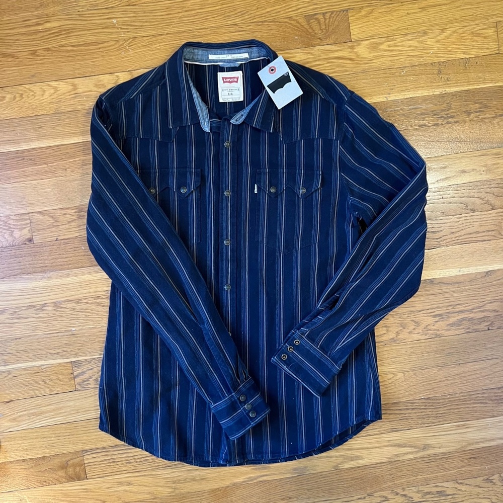 Slim Fit Levis Button Down with Snap Buttons